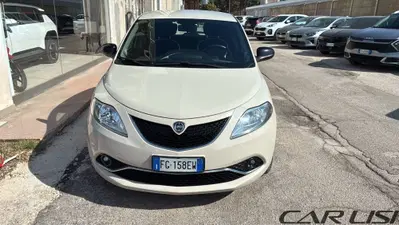 Lancia Ypsilon 1.2 69 CV 5 porte GPL Ecochic Elle del 2017 usata a Foggia
