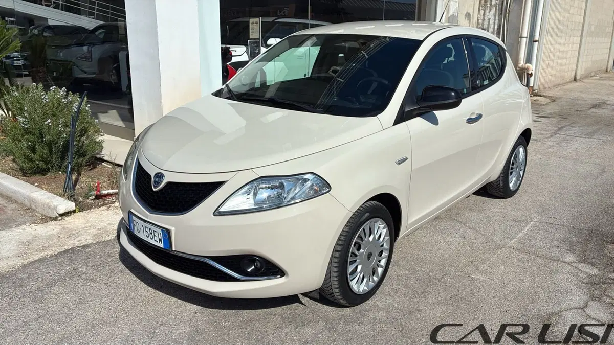 Lancia Ypsilon usata a Foggia (2)