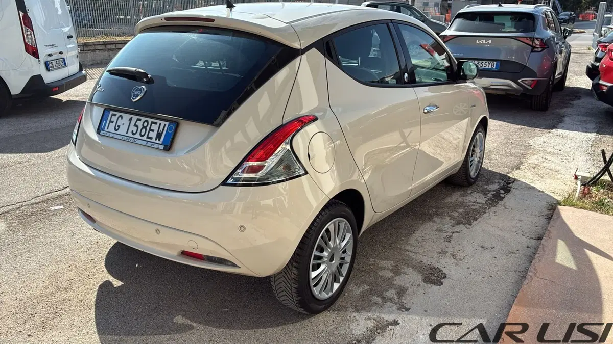 Lancia Ypsilon usata a Foggia (3)