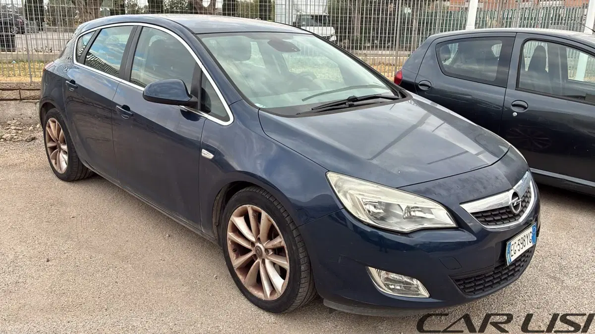 Opel Astra usata a Foggia