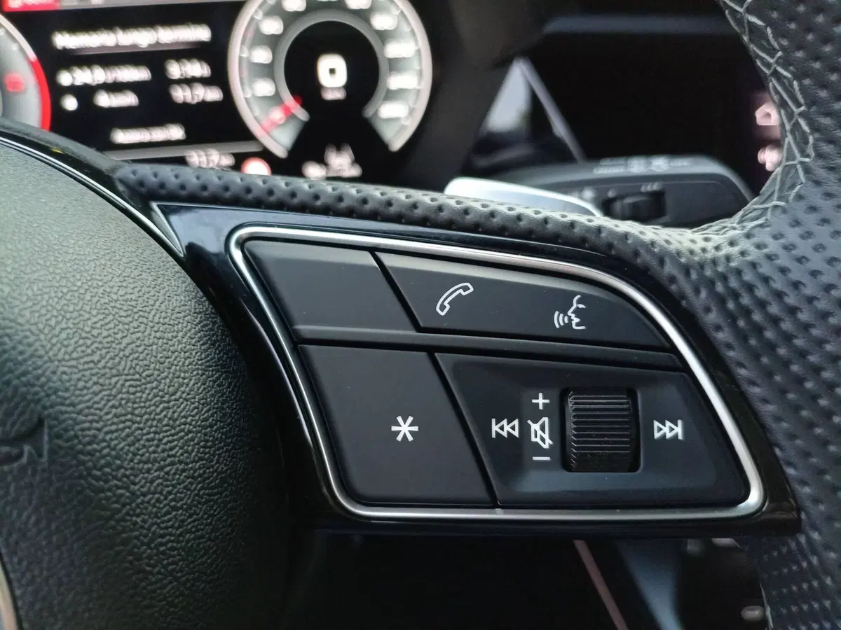 Audi A3 Sportback usata a Bari (7)