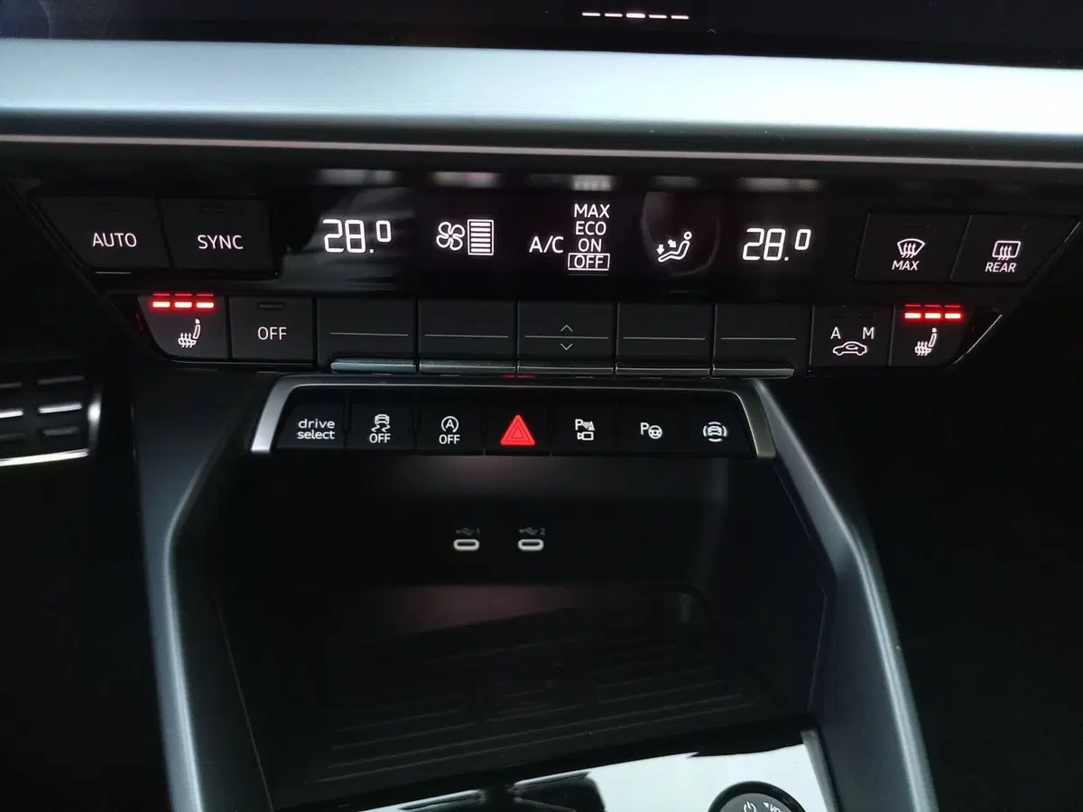 Audi A3 Sportback usata a Bari (8)