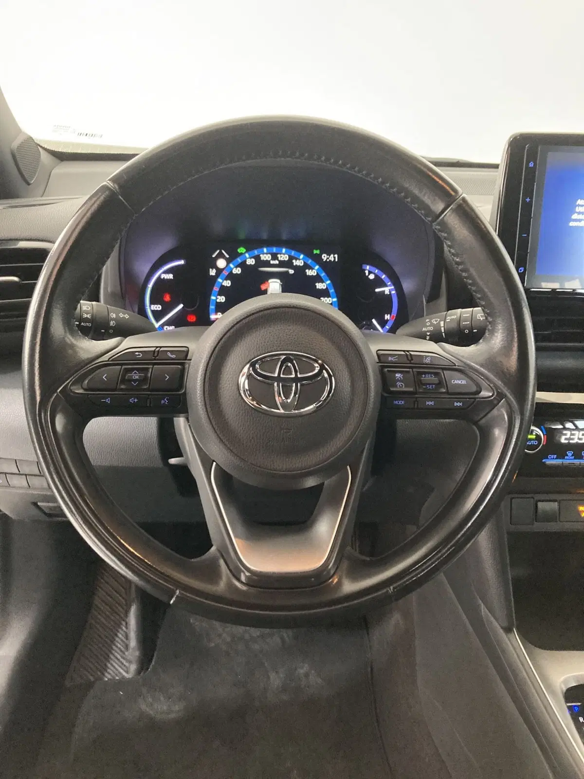 Toyota Yaris Cross usata a Barletta-Andria-Trani (13)