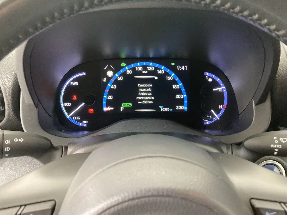 Toyota Yaris Cross usata a Barletta-Andria-Trani (14)