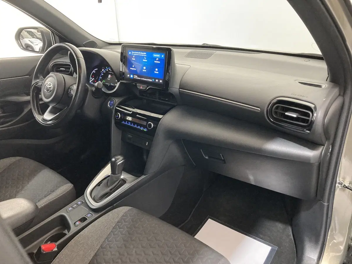 Toyota Yaris Cross usata a Barletta-Andria-Trani (19)