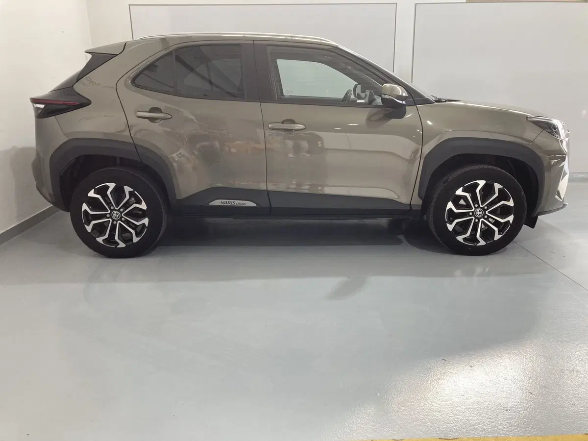Toyota Yaris Cross usata a Barletta-Andria-Trani (5)