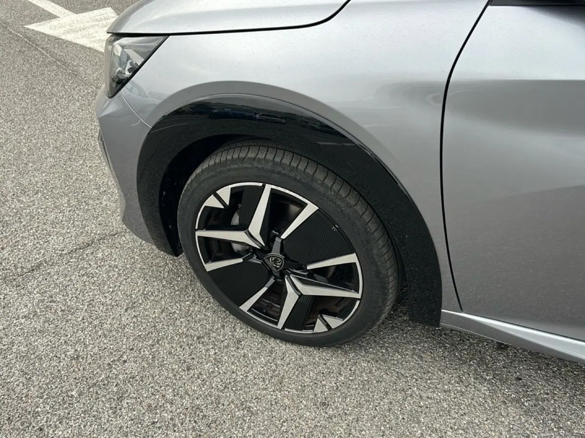 Peugeot 208 usata a Bergamo (10)