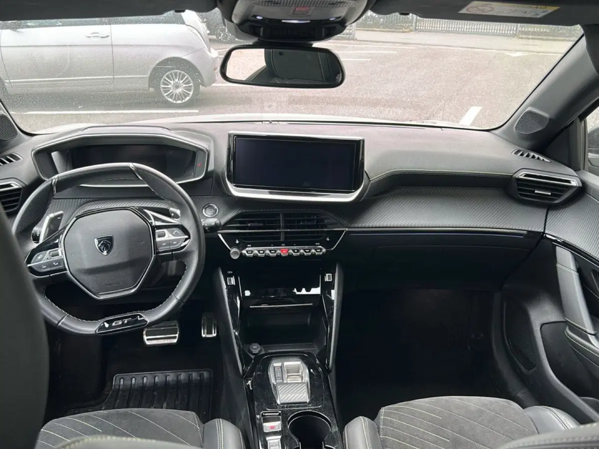Peugeot 208 usata a Bergamo (11)