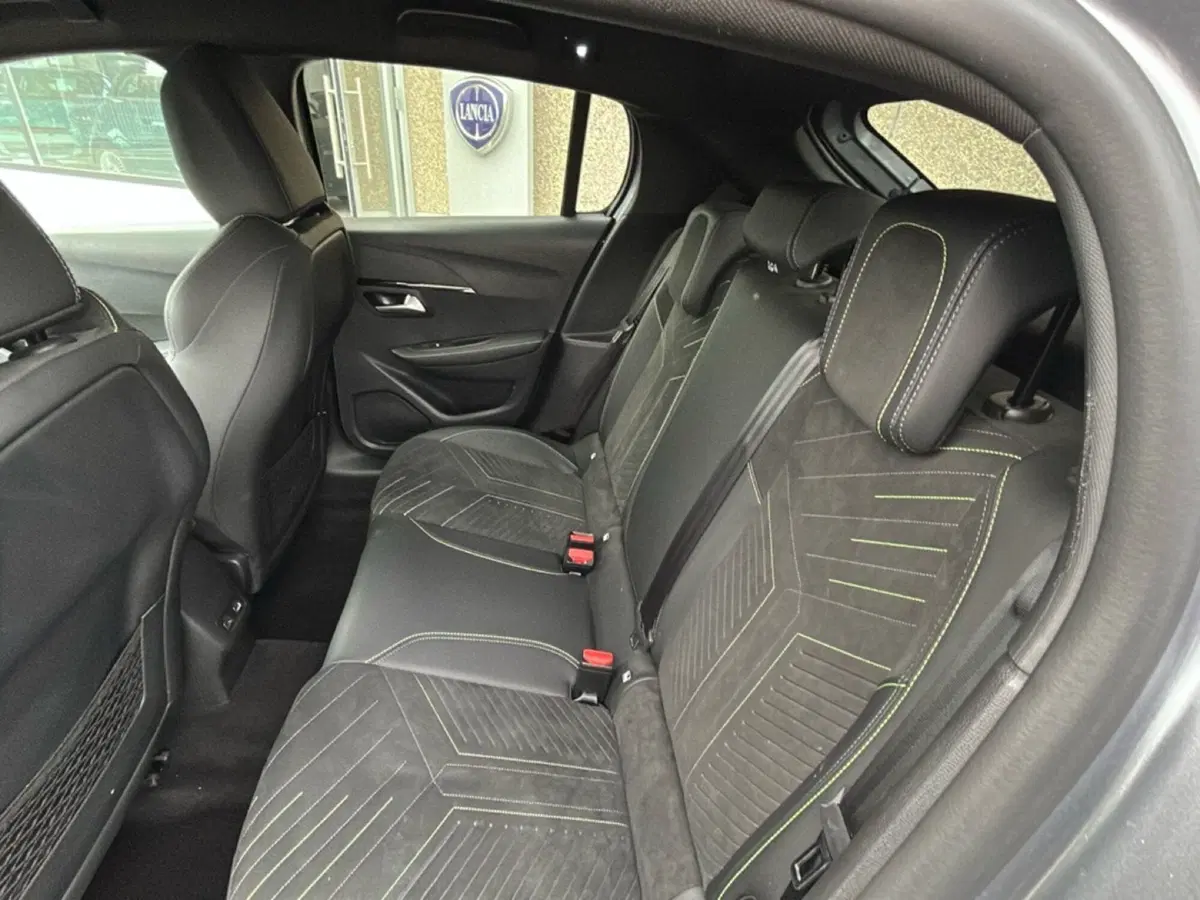 Peugeot 208 usata a Bergamo (16)
