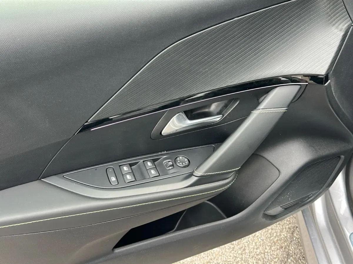 Peugeot 208 usata a Bergamo (17)