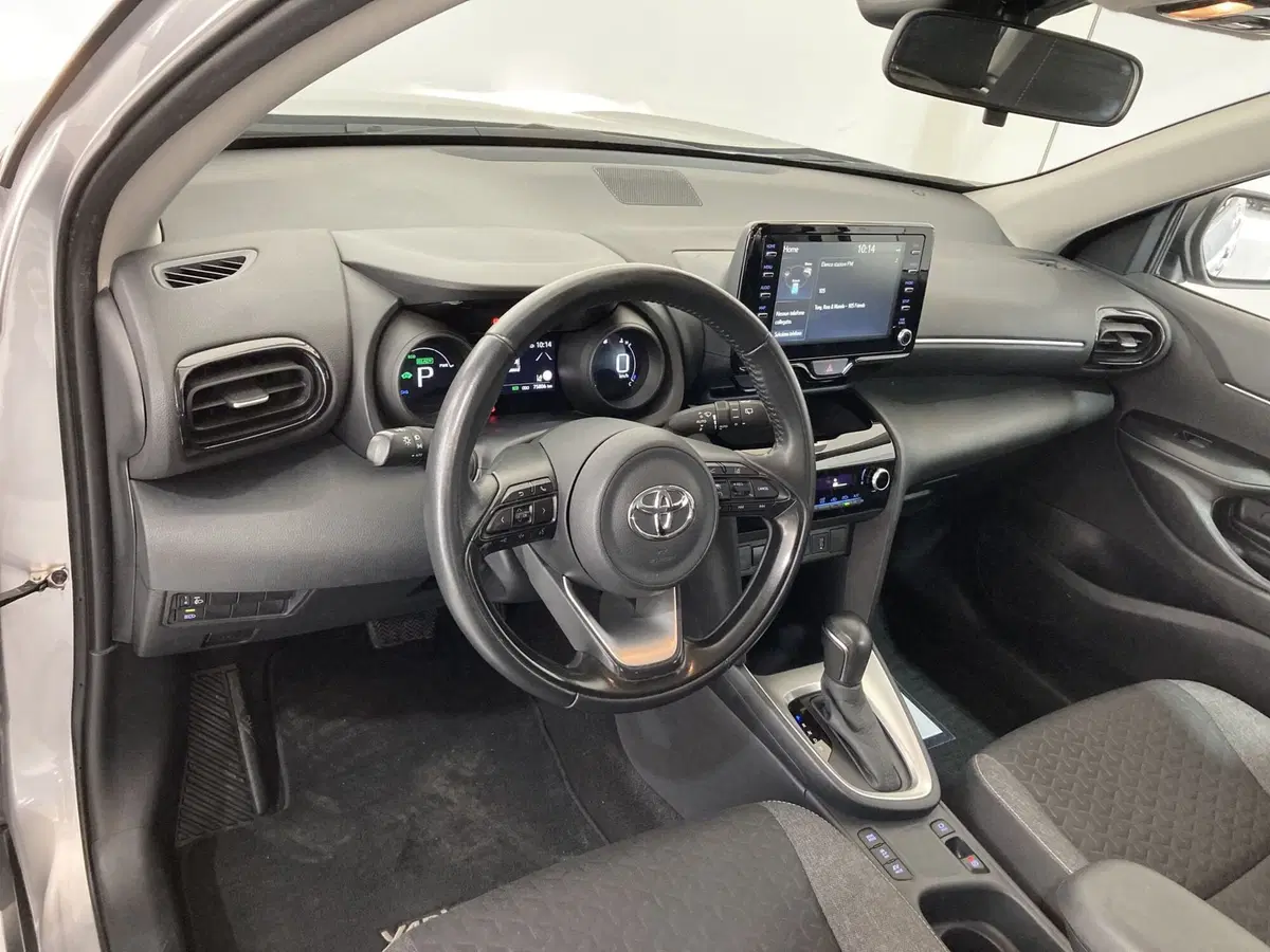 Toyota Yaris Cross usata a Barletta-Andria-Trani (9)