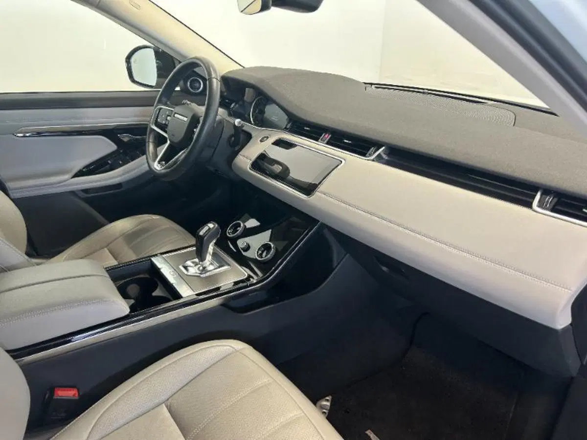 Land Rover Range Rover Evoque usata a Venezia (11)