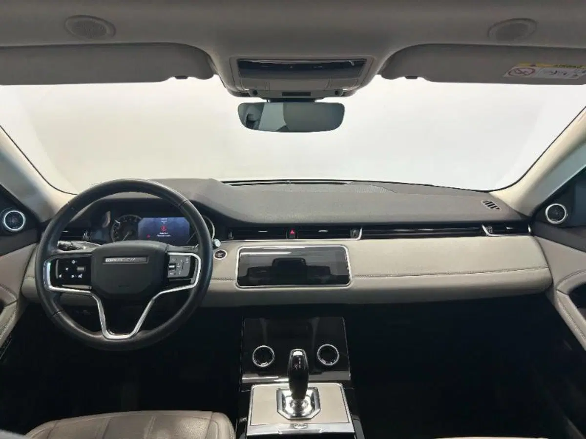 Land Rover Range Rover Evoque usata a Venezia (13)