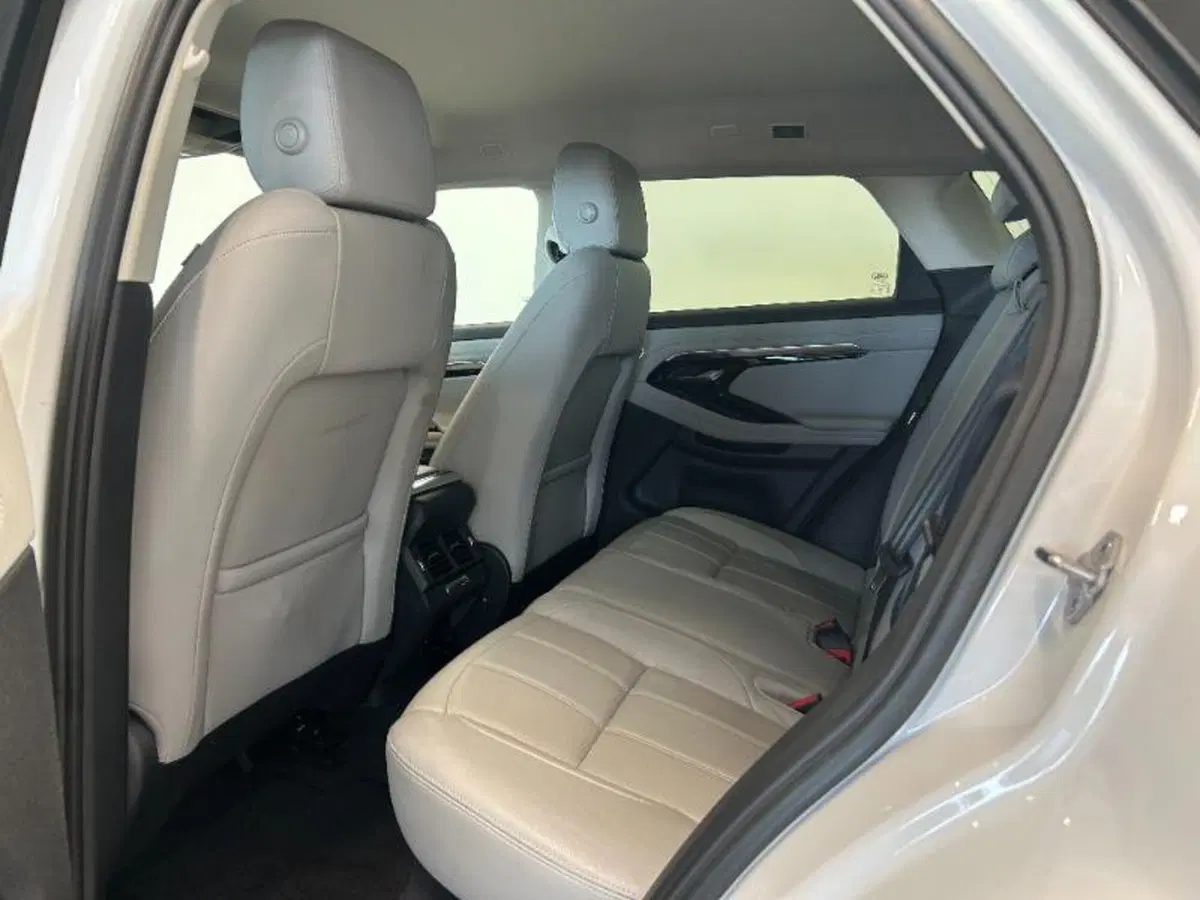 Land Rover Range Rover Evoque usata a Venezia (16)