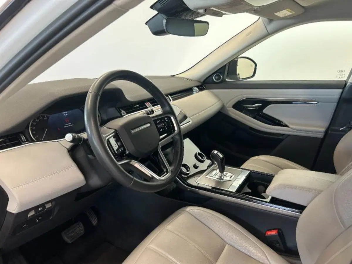 Land Rover Range Rover Evoque usata a Venezia (17)