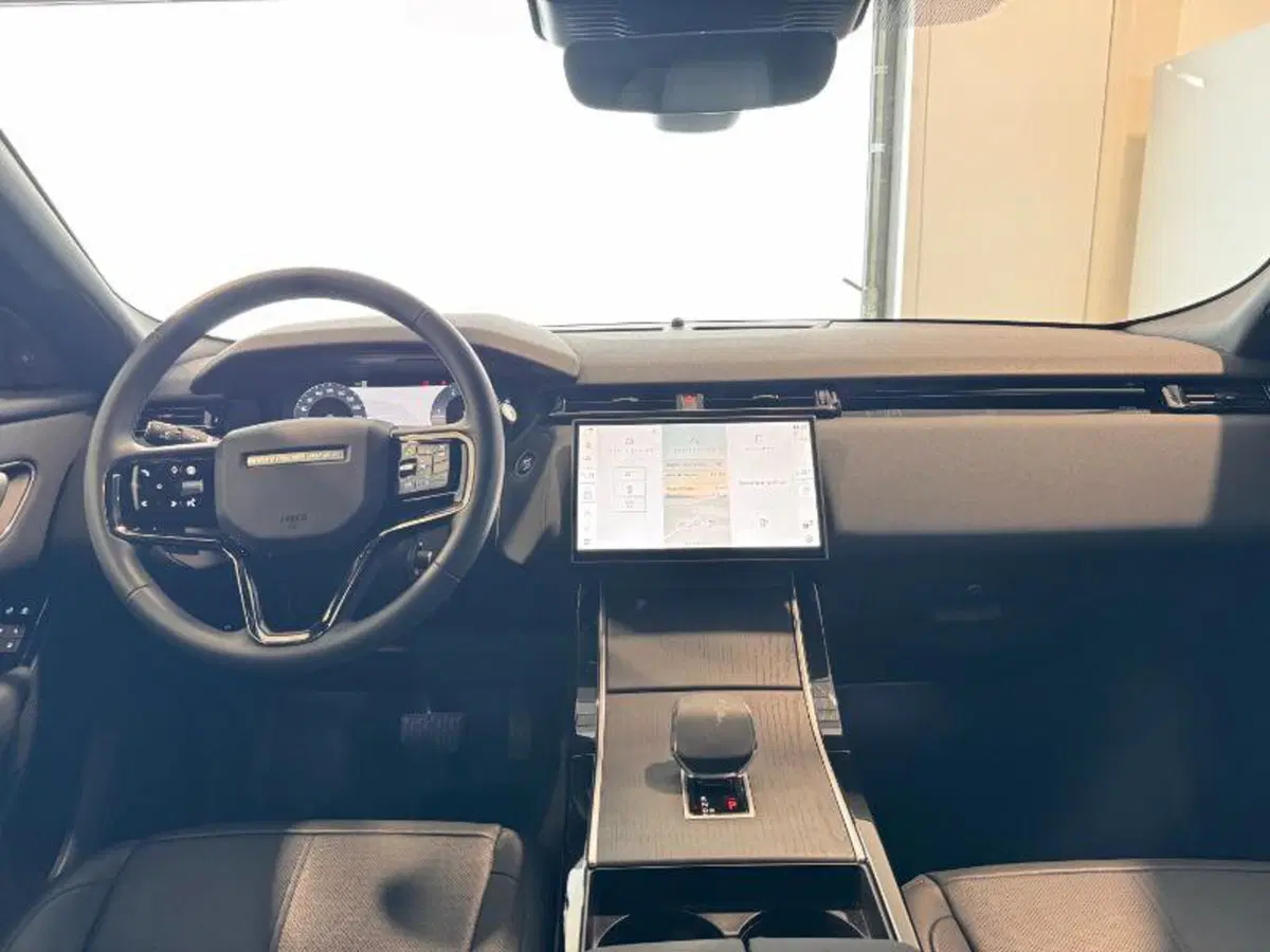 Land Rover Range Rover Velar usata a Venezia (17)