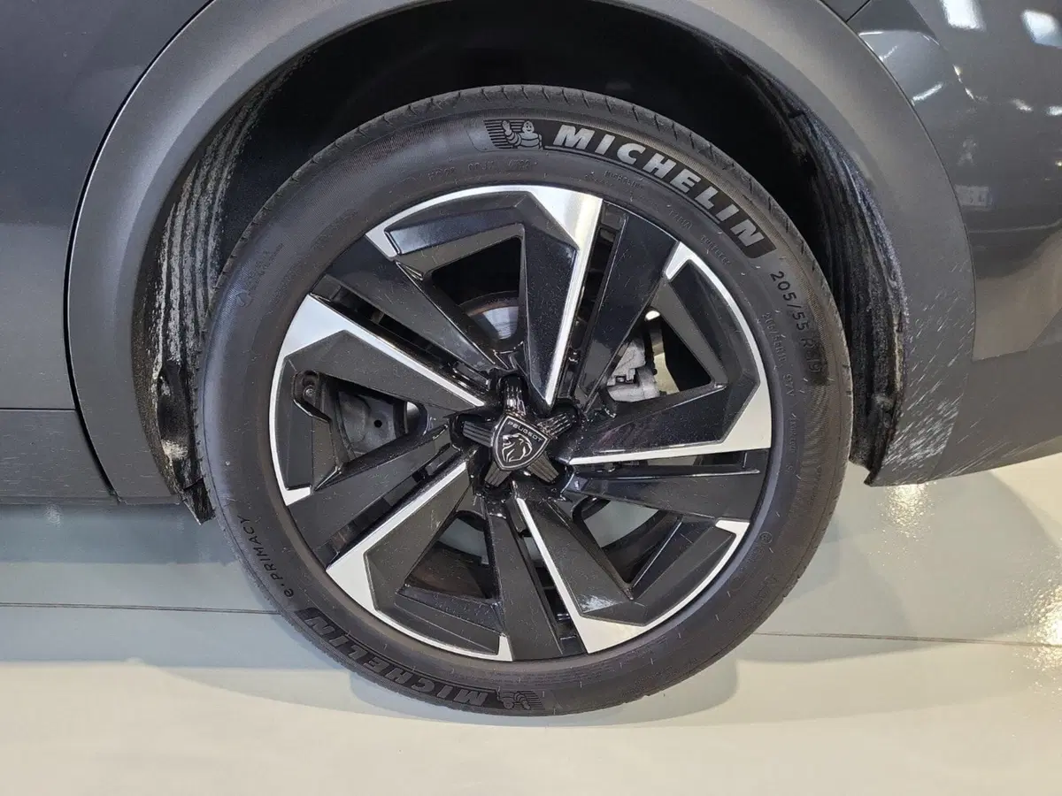 Peugeot 408 usata a Vicenza (12)