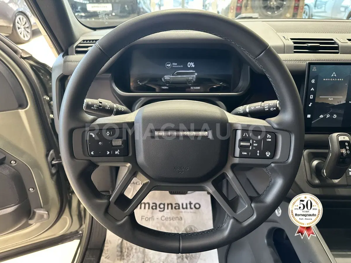 Land Rover Defender usata a Forlì-Cesena (16)