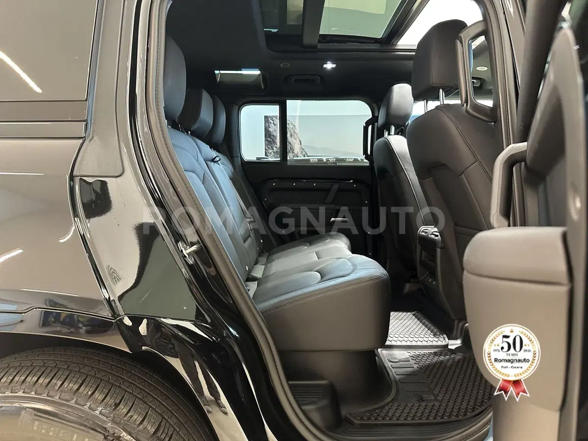 Land Rover Defender usata a Forlì-Cesena (11)