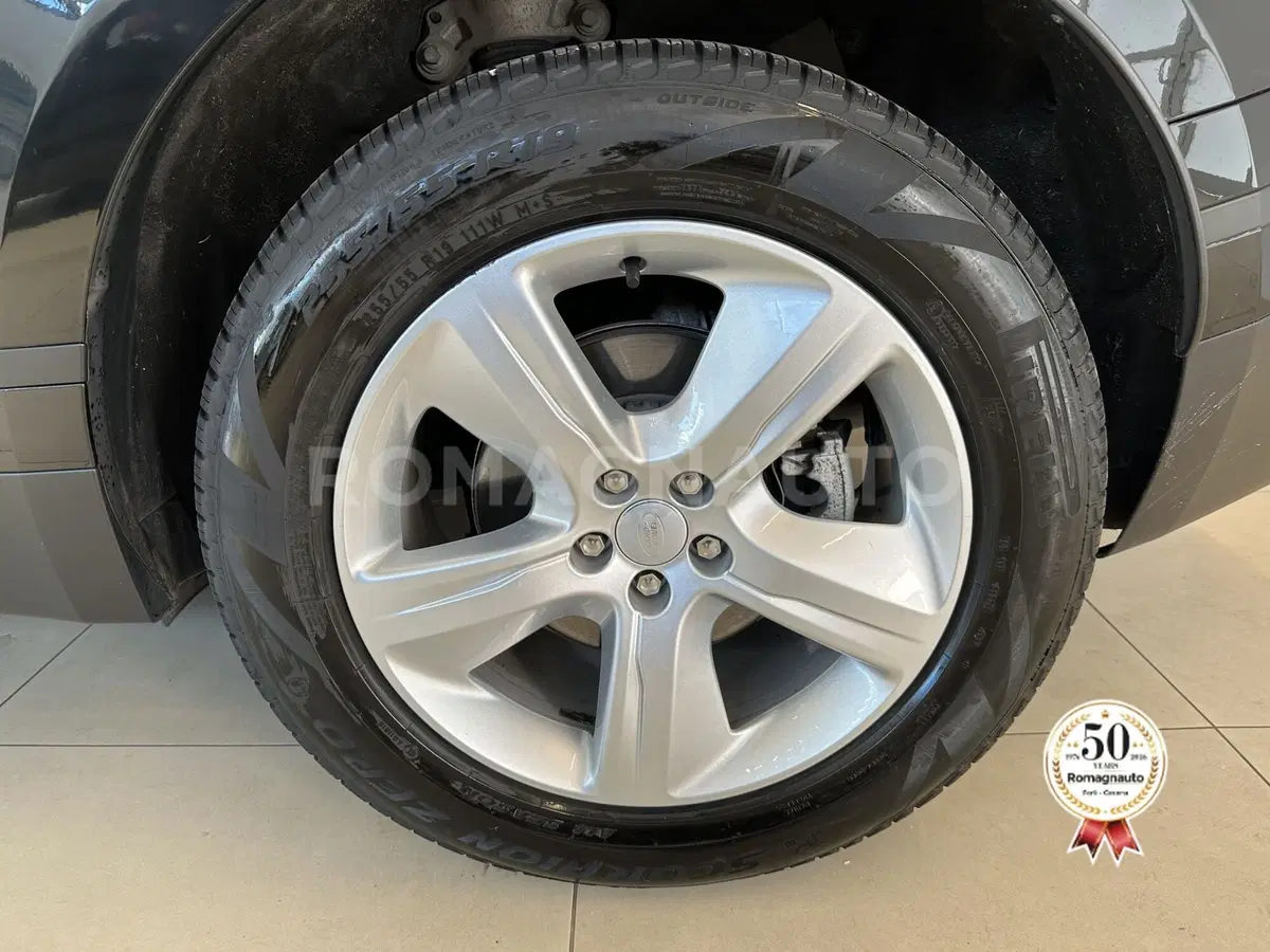 Land Rover Range Rover Velar usata a Forlì-Cesena (9)