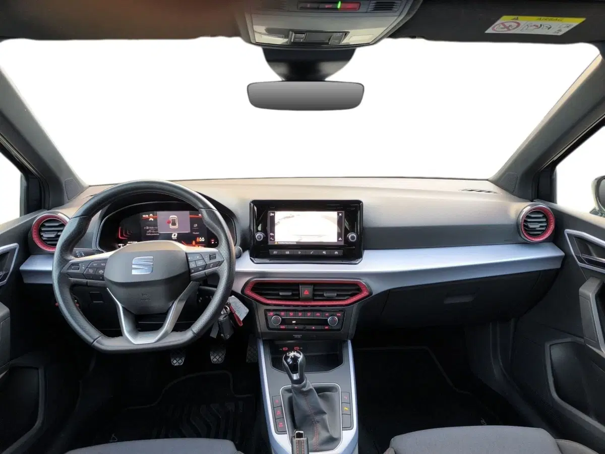 SEAT Arona usata a Udine (11)