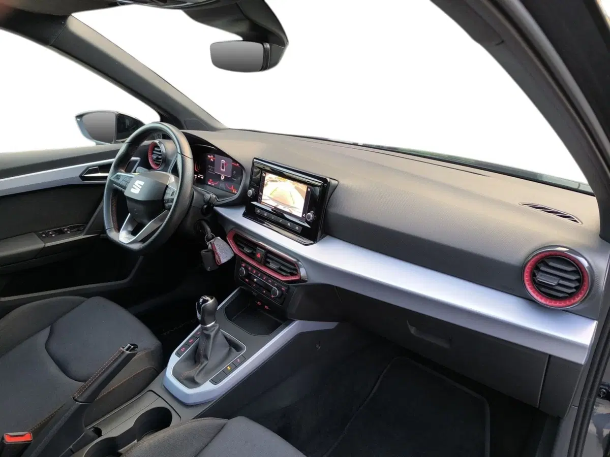 SEAT Arona usata a Udine (13)