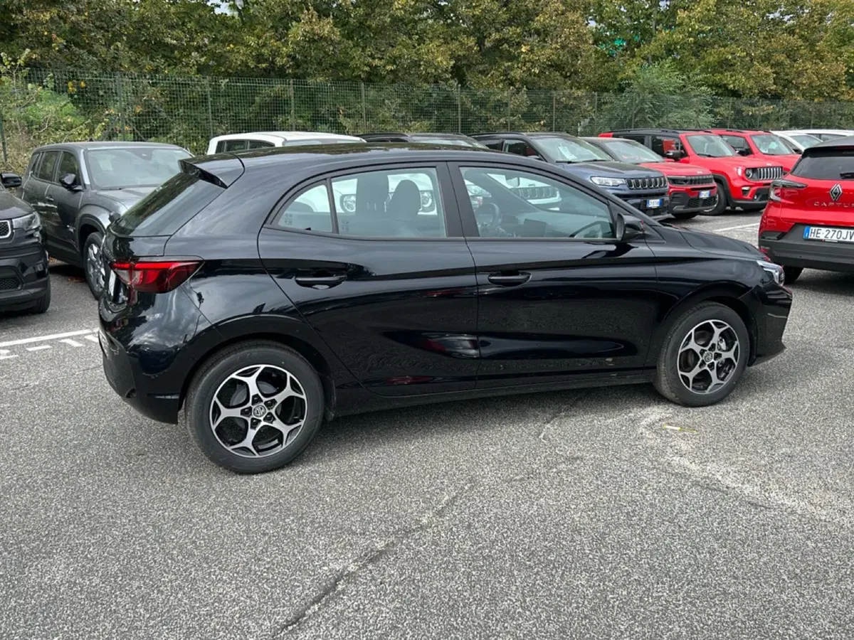 Mg MG3 nuova a Latina (6)