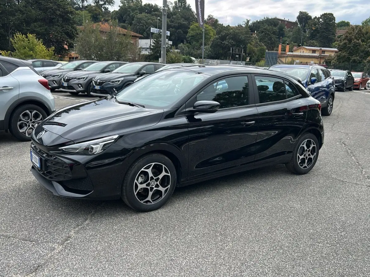 Mg MG3 nuova a Latina (8)