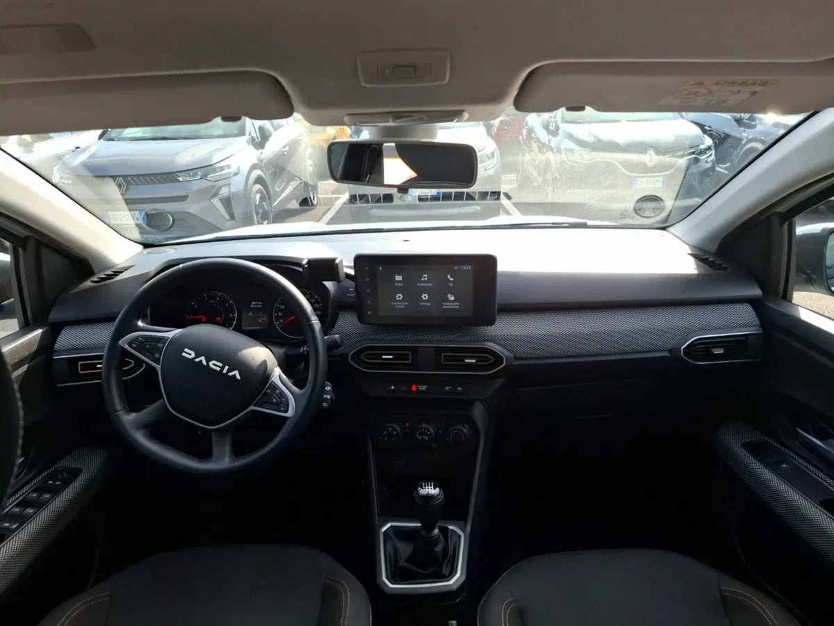 Dacia Sandero Stepway usata a Latina (12)