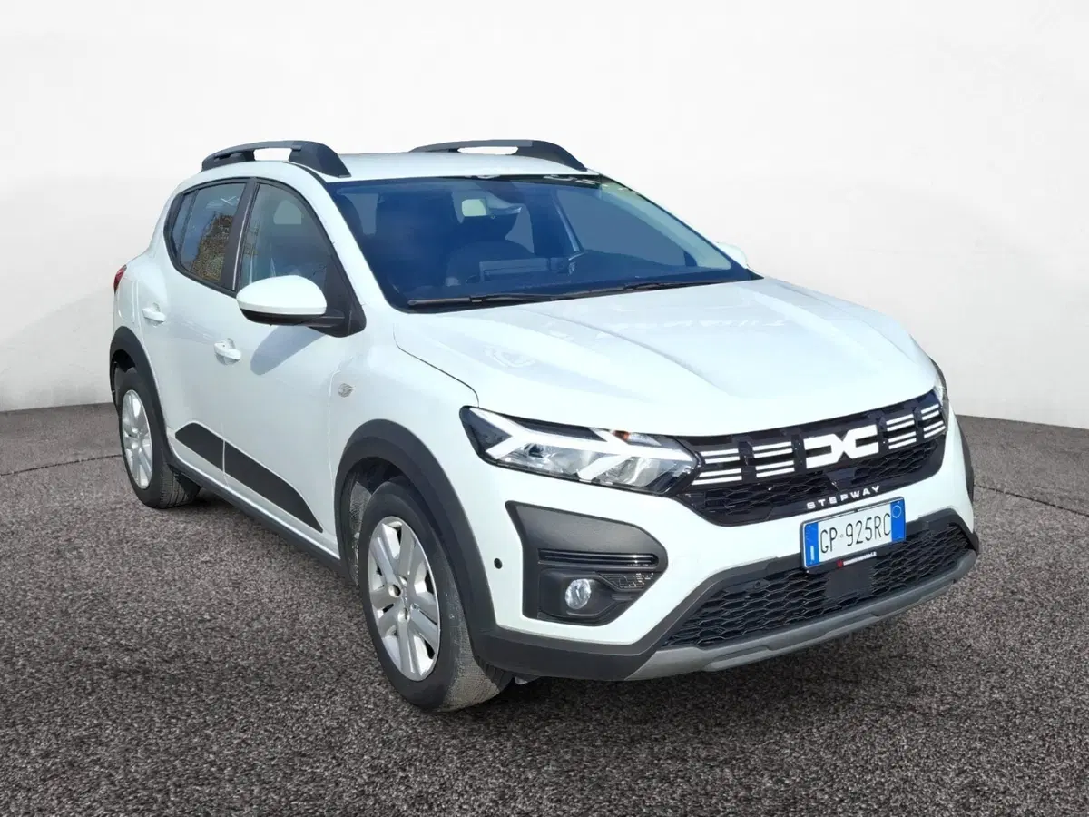Dacia Sandero Stepway usata a Latina (2)