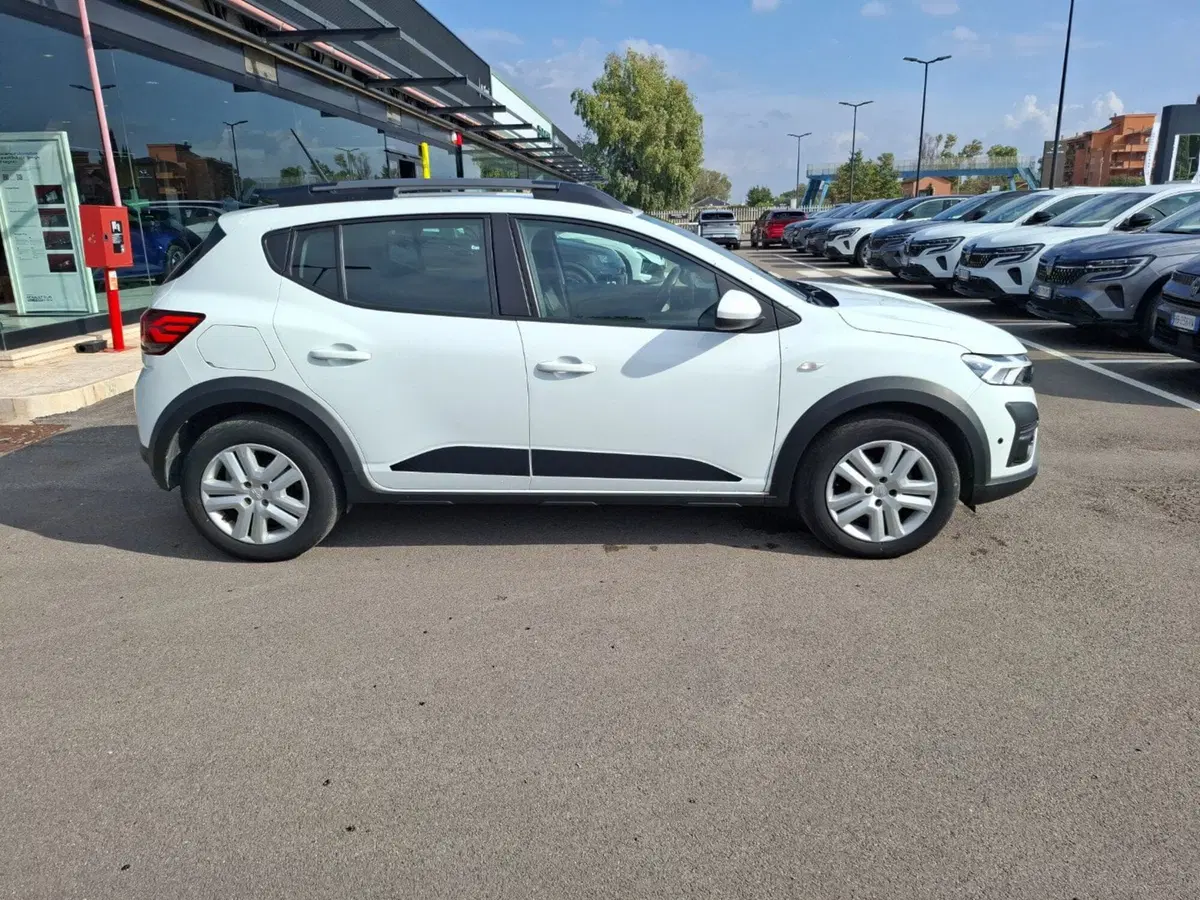 Dacia Sandero Stepway usata a Latina (7)
