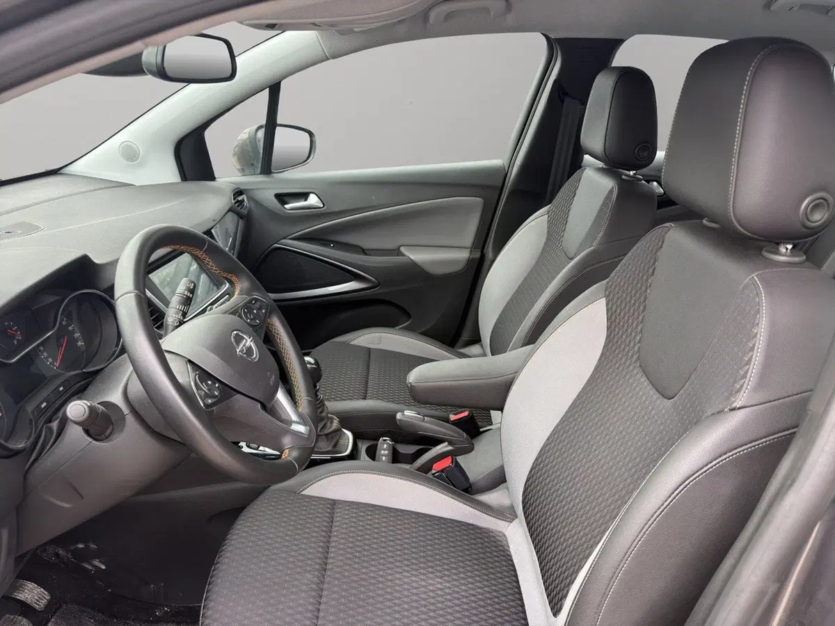 Opel Crossland X usata a Macerata (7)