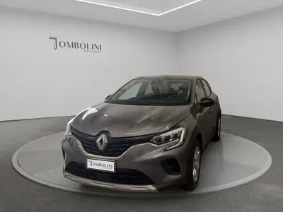 Renault Captur TCe 100 CV GPL Equilibre del 2024 usata a Civitanova Marche