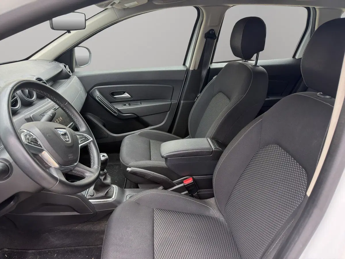 Dacia Duster usata a Macerata (9)