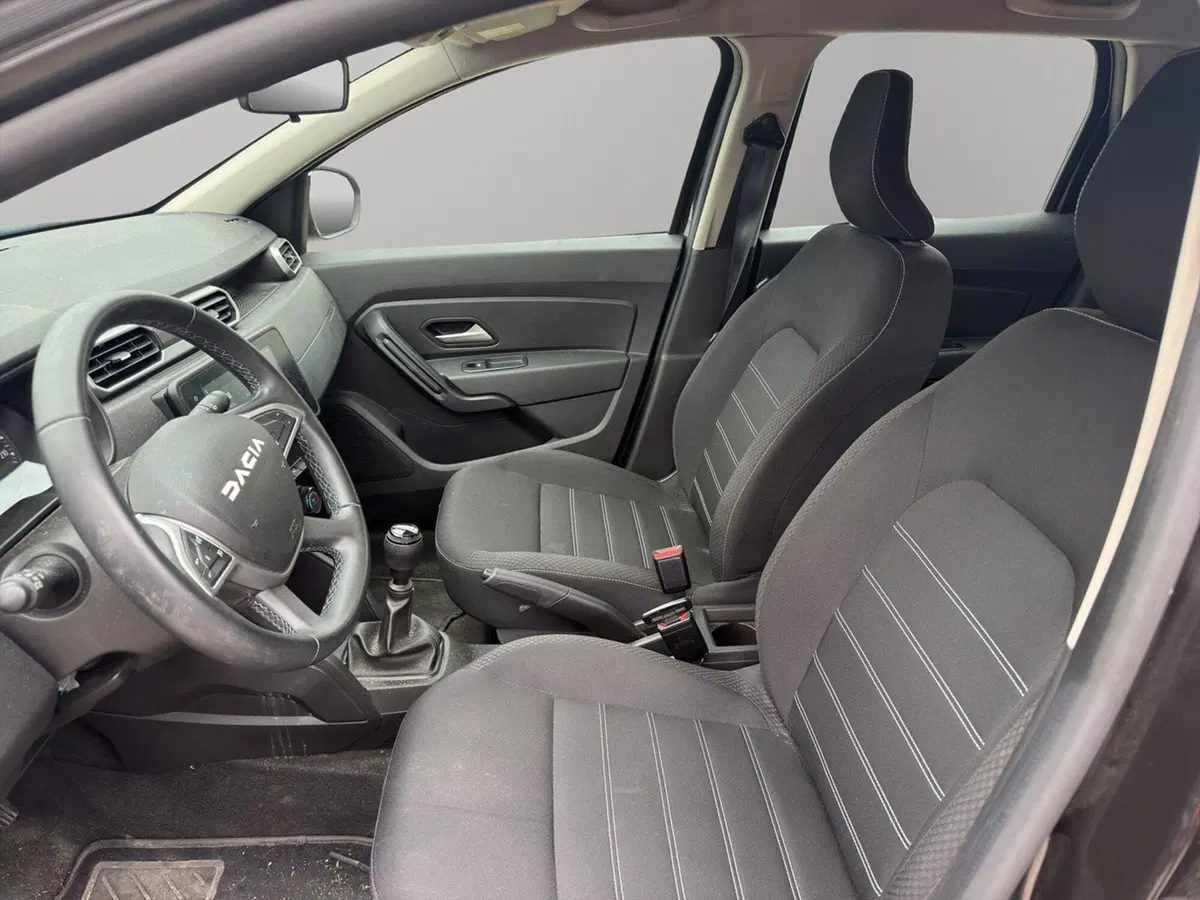 Dacia Duster usata a Macerata (9)