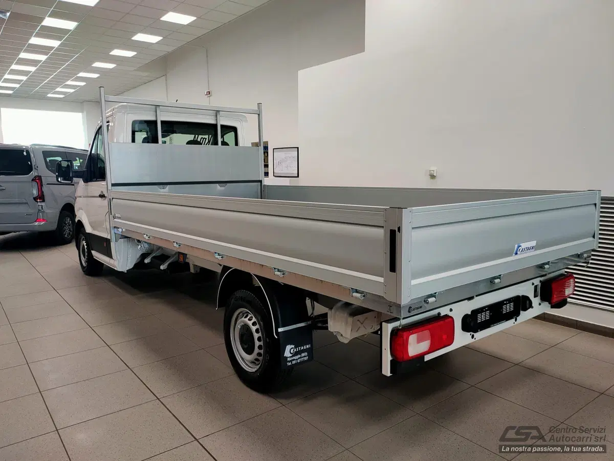 Volkswagen Veicoli Commerciali Crafter Cabinato nuova a Bologna (4)