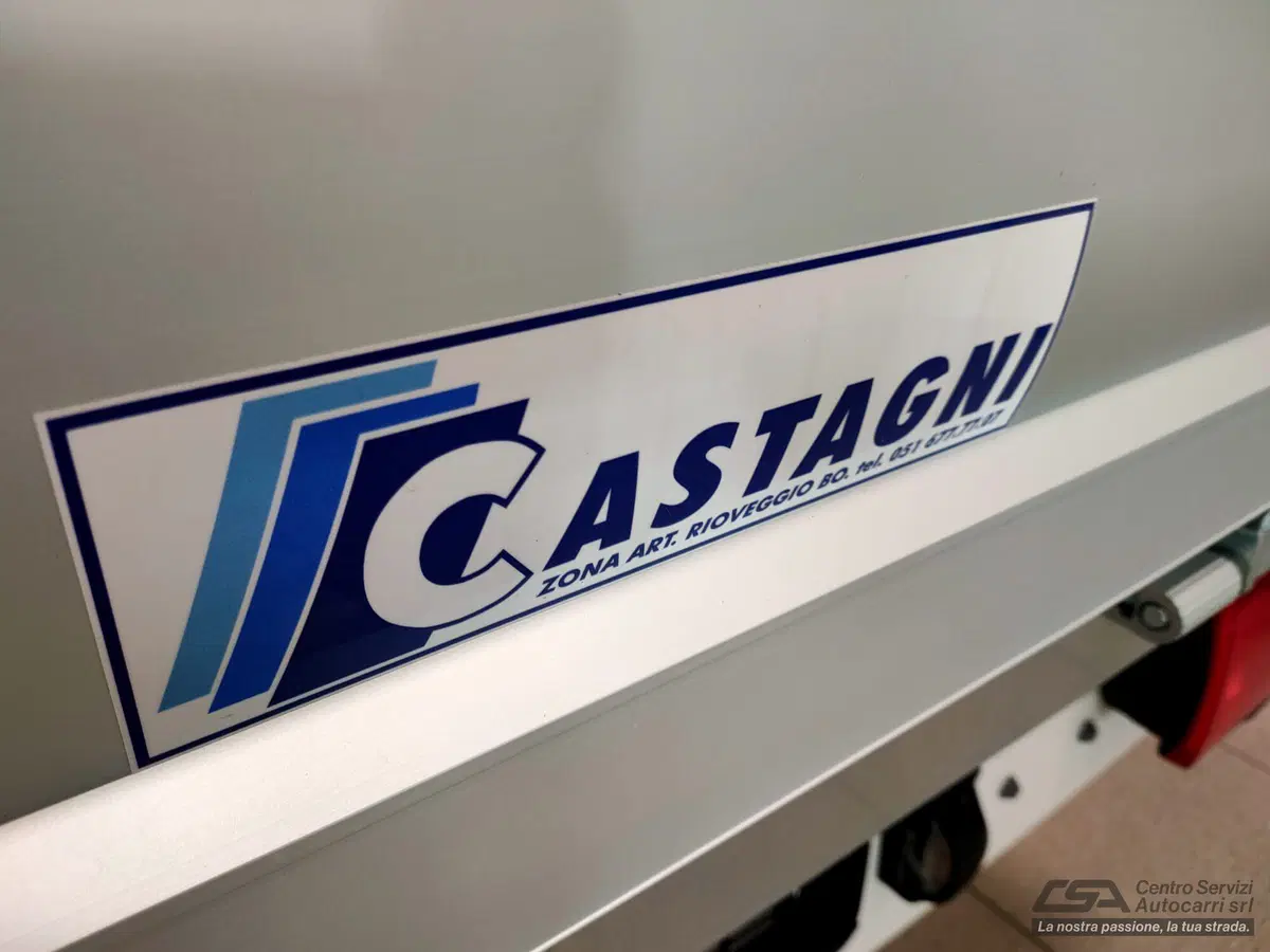 Volkswagen Veicoli Commerciali Crafter Cabinato nuova a Bologna (8)