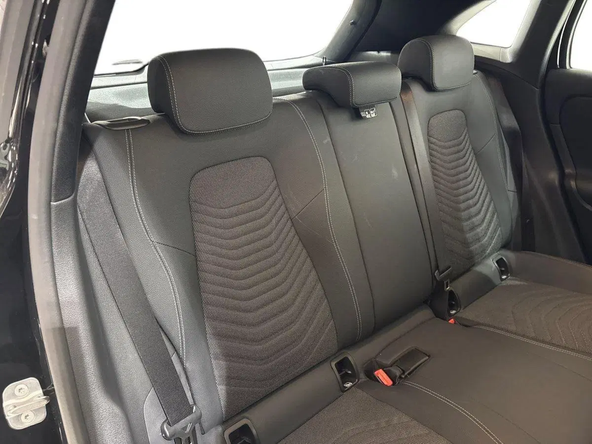 Mercedes-Benz GLA SUV usata a Napoli (16)
