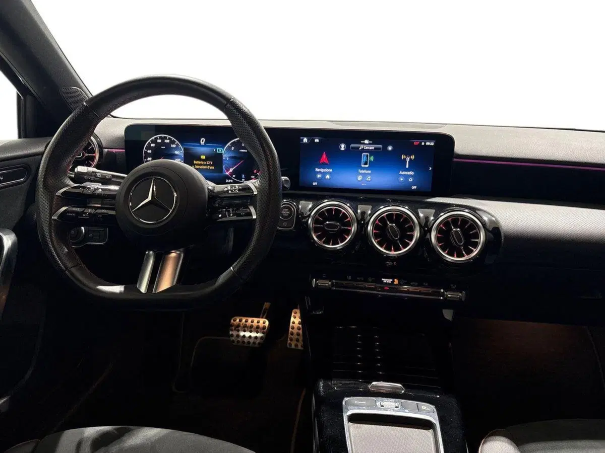 Mercedes-Benz Classe A Sedan usata a Napoli (11)