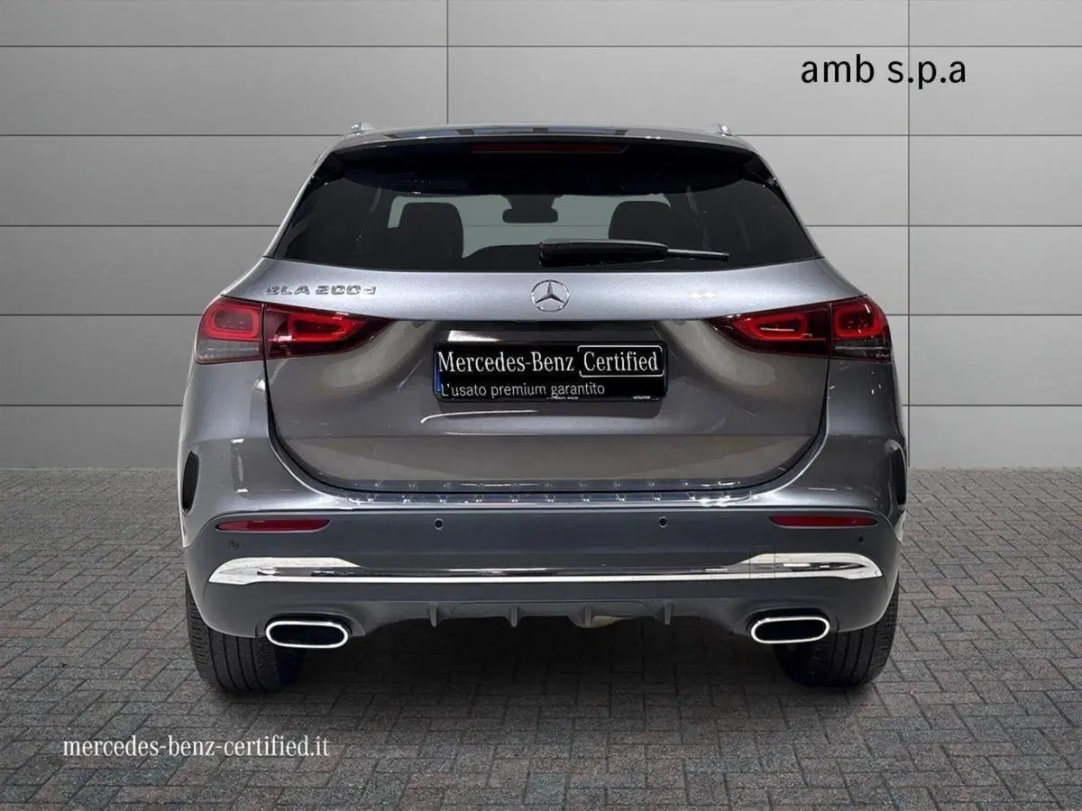 Mercedes-Benz GLA SUV usata a Napoli (4)