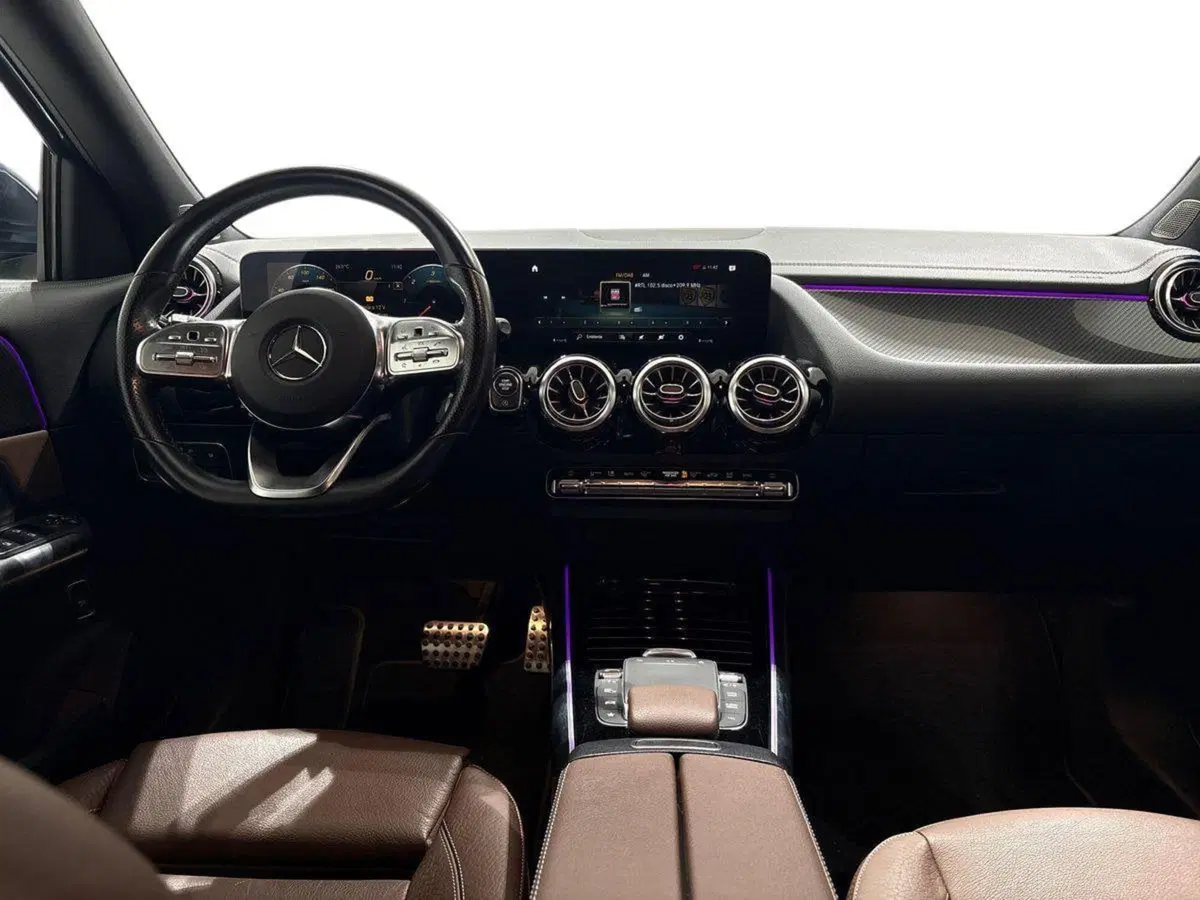 Mercedes-Benz GLA SUV usata a Napoli (11)