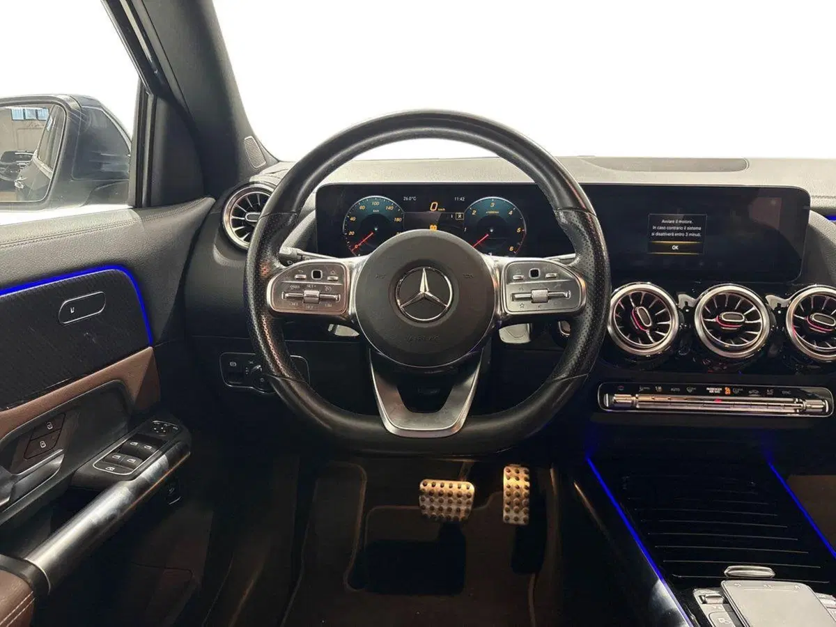 Mercedes-Benz GLA SUV usata a Napoli (13)