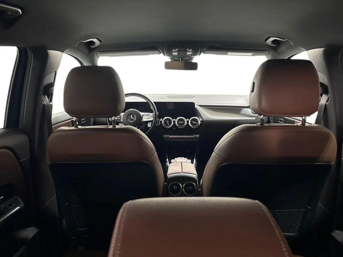 Mercedes-Benz GLA SUV usata a Napoli (18)