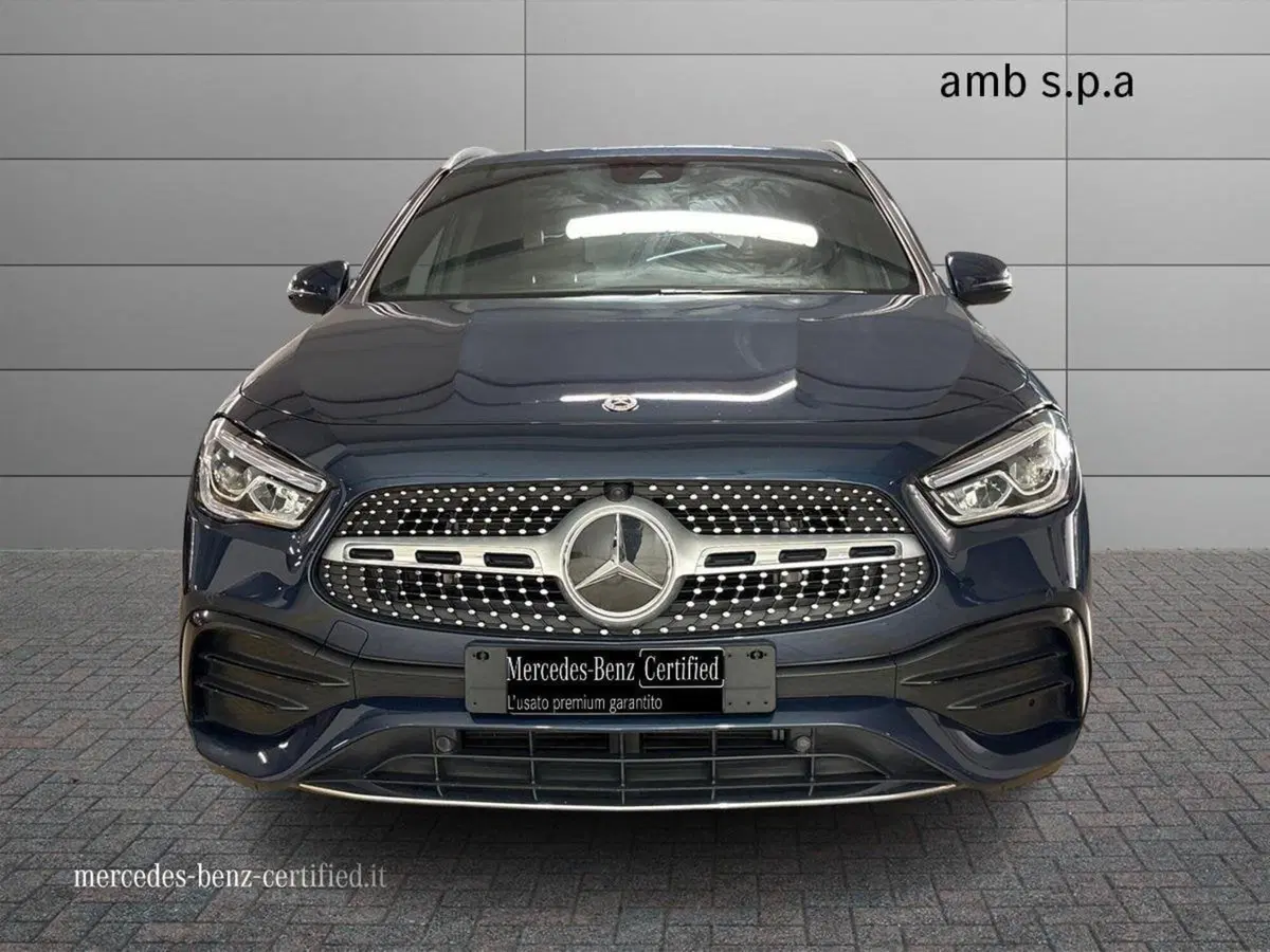 Mercedes-Benz GLA SUV usata a Napoli (3)