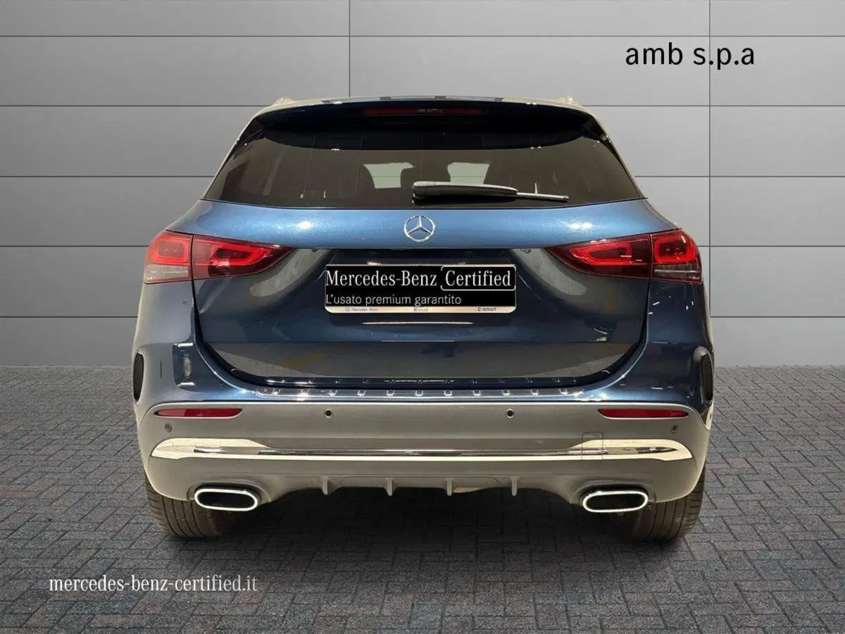 Mercedes-Benz GLA SUV usata a Napoli (4)