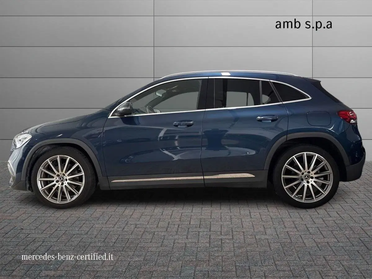 Mercedes-Benz GLA SUV usata a Napoli (6)