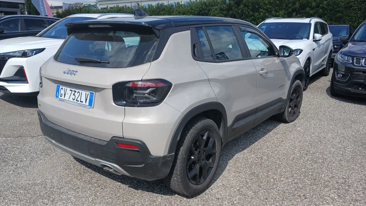 Jeep Avenger usata a Catanzaro (5)