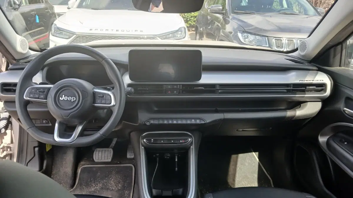 Jeep Avenger usata a Catanzaro (7)