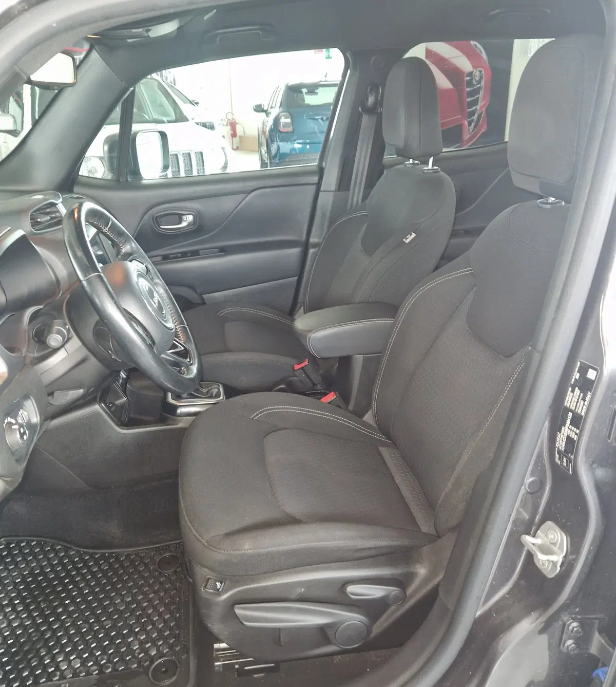 Jeep Renegade usata a Terni (7)