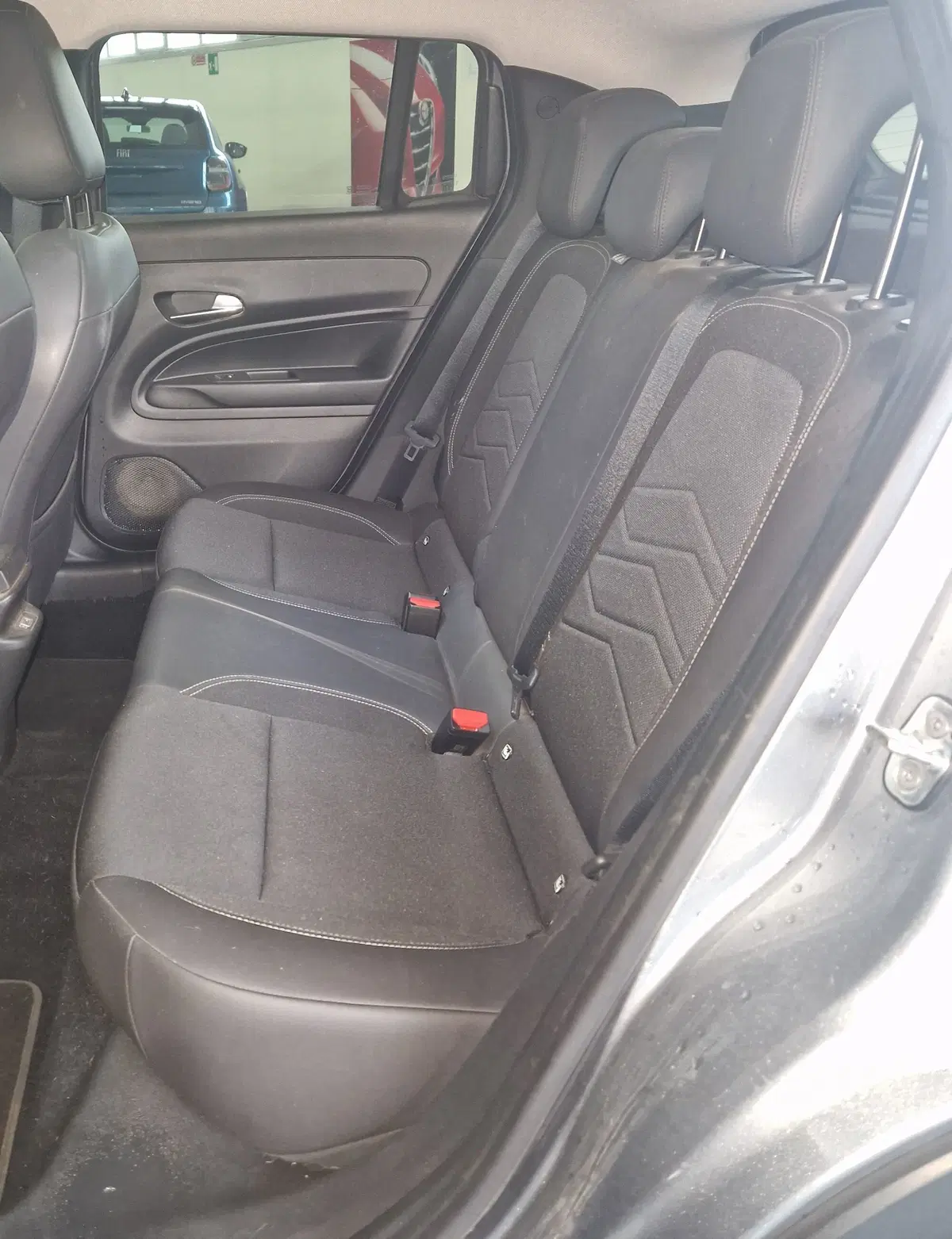 Jeep Avenger usata a Terni (9)